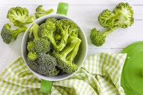 Lợi ích không ngờ của bông cải xanh với làn da