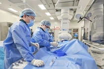 Bé gái 2 tuổi bị suy dinh dưỡng do lỗ thông liên nhĩ lớn