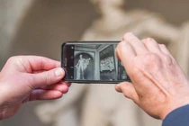 Điện thoại đang ảnh hưởng đến cuộc sống như thế nào?