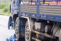 Quảng Ngãi: Tai nạn trên Quốc lộ 1A, nạn nhân tử vong dưới gầm xe tải