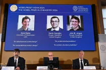 Giải Nobel hóa học 2024 vinh danh 3 nhà nghiên cứu giải mã protein