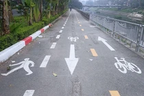 Bất cập trên đường dành cho xe đạp ở Thủ đô 
