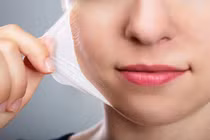 Peel da an toàn bằng AHA