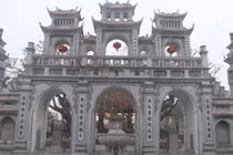 Nam Định: Bao giờ hết lùm xùm treo biển tên ở Phủ Dầy?