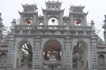 Nam Định: Bao giờ hết lùm xùm treo biển tên ở Phủ Dầy?