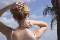 Cách đơn giản chăm sóc da cổ nuột nà, căng mịn