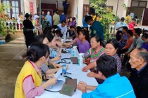 Hành trình mang lại ánh sáng cho em bé vùng cao Hà Giang