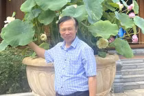 Nhà khoa học của những giống hoa tiền tỷ 