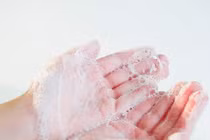 Sai lầm khi dùng dung dịch vệ sinh vùng kín