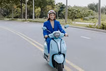 Hoa hậu Lương Thuỳ Linh bật mí 3 tips du lịch hè hoàn hảo