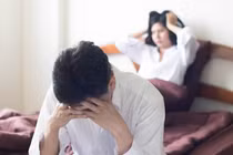 Lấy vợ hơn tuổi vì… tiền