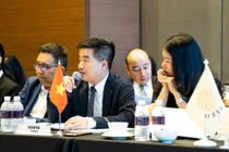 Tổng Thư ký Nguyễn Quyết Chiến dự Hội nghị Midterm ở Singapore