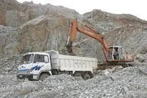 Công ty Huy Minh Tuấn chưa hoàn tất thủ tục đã khai thác mỏ đất?