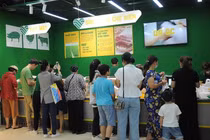 Thịt heo ăn chuối của bầu Đức tại Hà Nội có gì khác biệt?