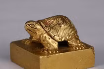 Nhặt được vật thể lấp lánh dưới sông, ngư dân ngất lịm khi biết sự thật