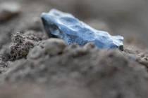 Tảng đá 'ngao du' vũ trụ chục nghìn năm, bất ngờ quay về Trái Đất