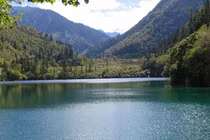 Bí ẩn hồ Bà Dương nổi tiếng Trung Quốc, dưới đáy có “cổng không gian"