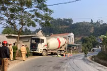 Va chạm xe bồn chở xi măng, người đàn ông tử vong