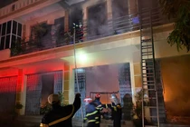 Hà Nội: Cháy nhà 1 người tử vong, 6 người mắc kẹt được cứu thoát