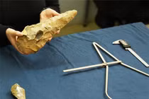 Bí ẩn cổ vật khổng lồ 300.000 năm khiến chuyên gia hoang mang