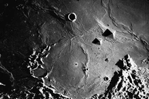 Xôn xao 20.000 kim tự tháp trên Sao Kim, chuyên gia giải mã "sốc" 