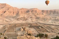 Vì sao lăng mộ Vua Tutankhamun được chuẩn bị hết sức vội vàng? 