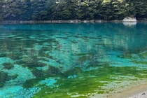 Khám phá hồ nước trong suốt nhất thế giới