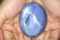 Đào giếng, vô tình đụng trúng “báu vật” phát sáng nghìn tỷ đồng 