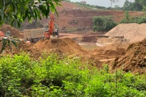 Chủ tịch huyện, thành phố phải chịu trách nhiệm nếu để xảy ra KTKS trái phép