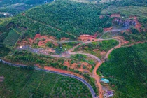 Vì sao Công ty Hoàng Hậu Phố bị tước giấy phép khai thác khoáng sản?