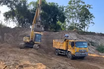 Bị xử phạt hơn 600 triệu đồng vì Khai thác cát trái phép