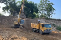 Bị xử phạt hơn 600 triệu đồng vì Khai thác cát trái phép