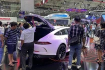 Ôtô đồng loạt tăng giá, xe Hàn ngày càng đắt đỏ