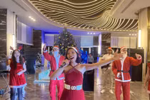 Du khách hào hứng với không gian Giáng sinh sống động tại FLC Hotels & Resorts