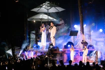 Lắng đọng cảm xúc với Phan Mạnh Quỳnh và Hà Nhi trong đêm nhạc "Đi qua thương nhớ"