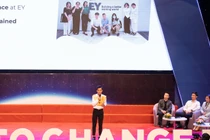 Sinh viên VinUni chia sẻ hành trình 'thay đổi bản thân, thay đổi thế giới'