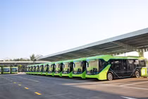 Yêu cầu nghiên cứu, đề xuất chính sách khuyến khích người dân đi xe buýt điện