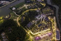 Lập kỷ lục hoàn thành công trình xanh 11 tầng với hơn 75.000 cây xanh từ mặt đất lên nóc nhà