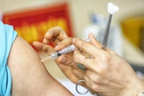 Mỹ phê duyệt vaccine ngừa virus hợp bào hô hấp (RSV)