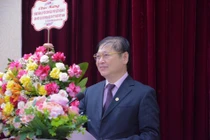 Chủ tịch Phan Xuân Dũng trao bằng khen Viện Chính sách, Pháp luật và Quản lý