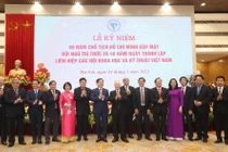 Vai trò của đội ngũ trí thức trong phát triển nền kinh tế tri thức