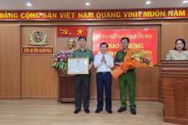 Thưởng nóng Công an phá vụ 2 nữ lao công bị bắn khi đang quét rác