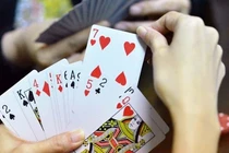 Chơi bài vui ngày Tết có vi phạm luật?