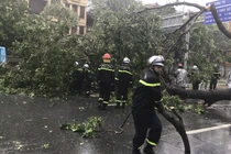 Cảnh sát Hà Nội nhận hơn 70 tin báo cứu nạn do bão Yagi 