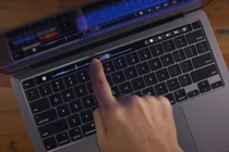 Vì sao Apple loại bỏ Touch Bar trên MacBook Pro?