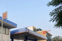 Thị trường ngày 13/12: Giá dầu tăng 2 USD/thùng, vàng, đồng, sắt… giảm