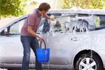 Lưu ý không thể bỏ qua khi tự rửa xe ô tô tại nhà