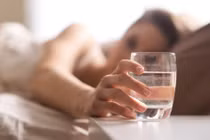 6 thói quen dễ dàng làm mỗi sáng giúp cải thiện đường ruột