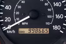 Mẹo nhận biết xe bị tua công-tơ-mét đơn giản