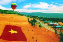 Việt Nam lọt top 5 điểm đến hấp dẫn nhất hè 2023